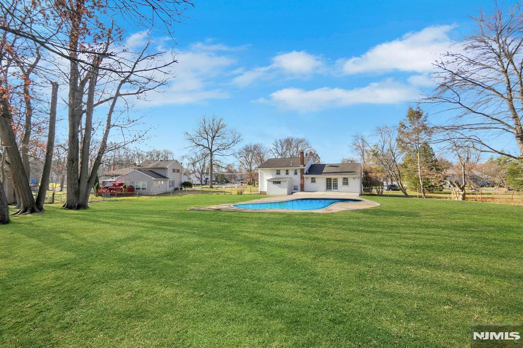 property viewer photo 27