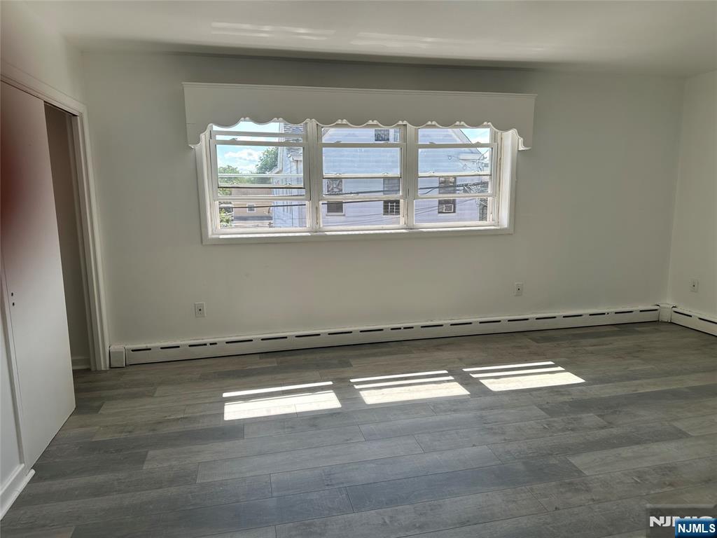 property viewer photo 10