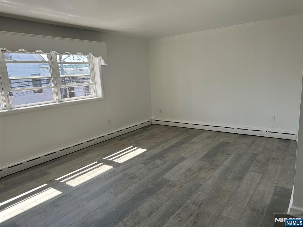 property viewer photo 11