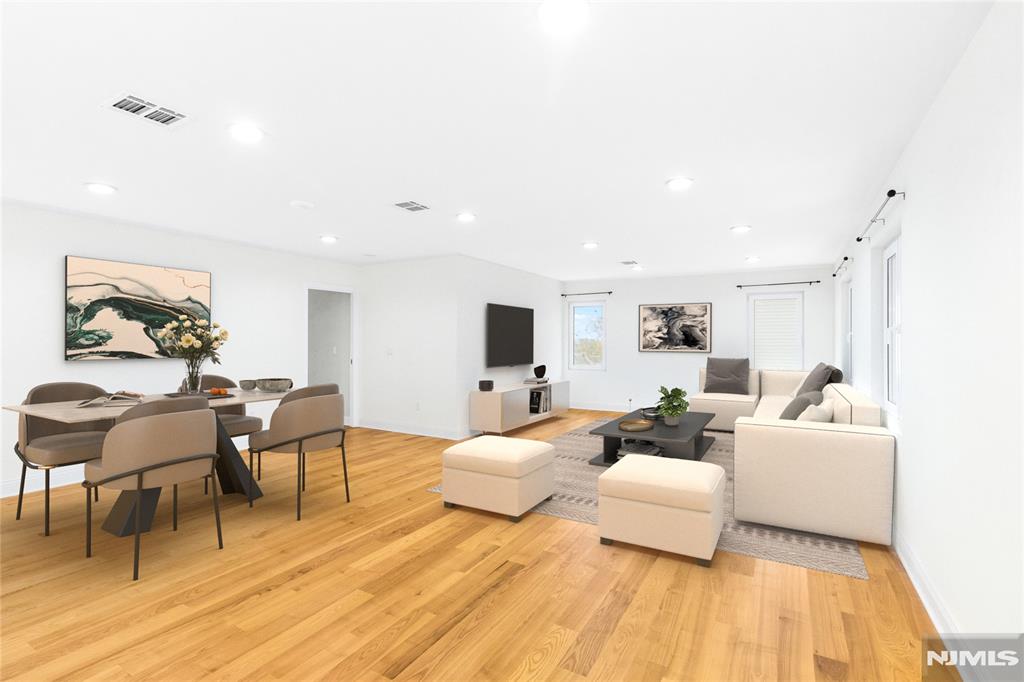 property viewer photo 1