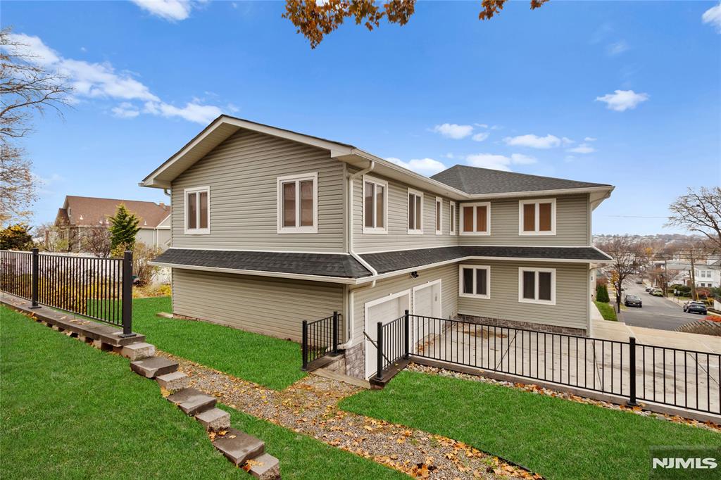 property viewer photo 31