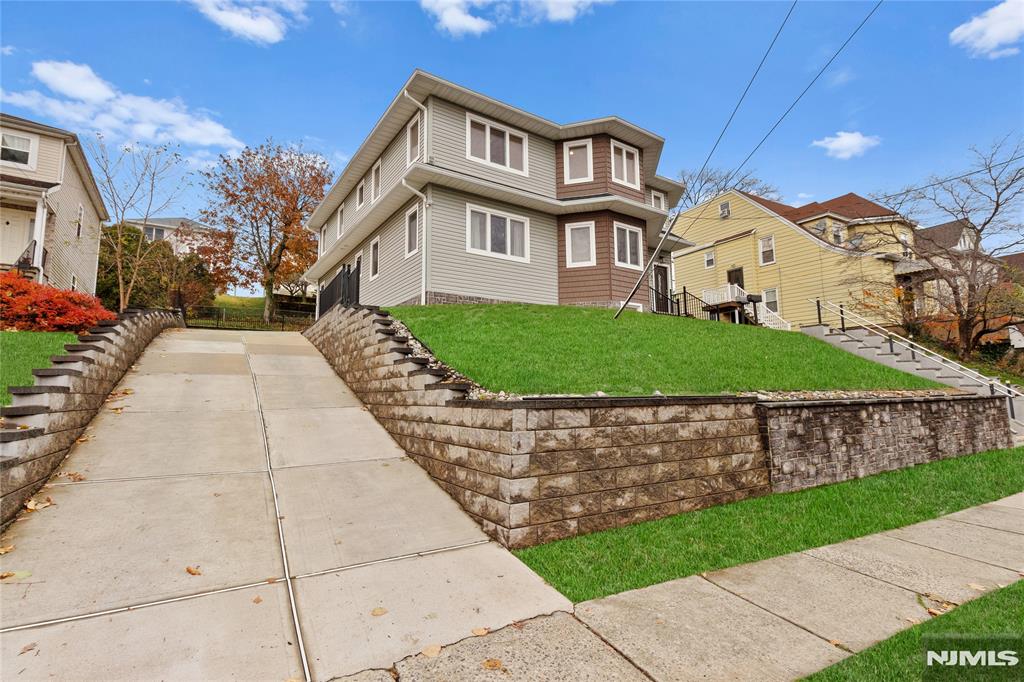 property viewer photo 33