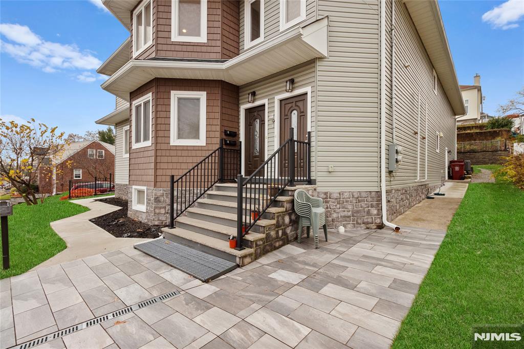 property viewer photo 34