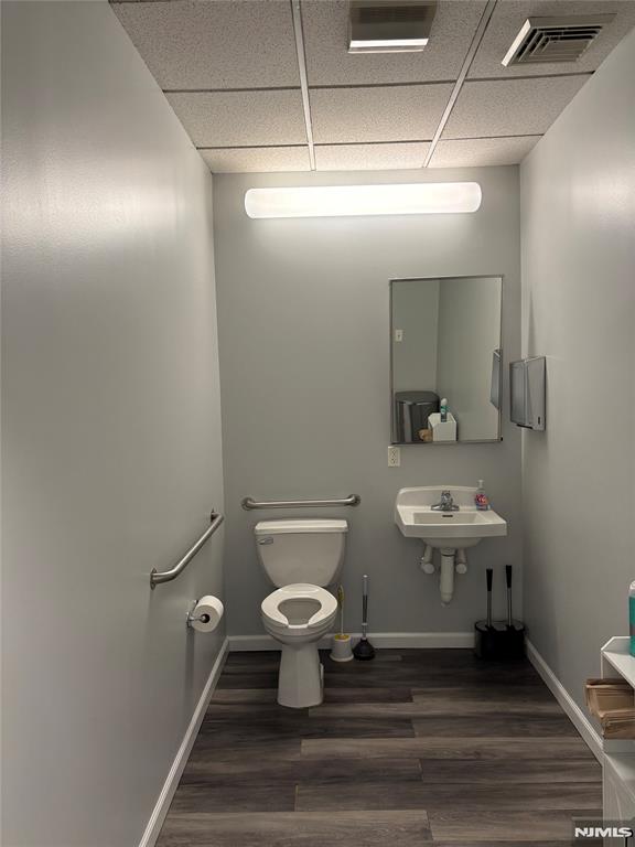 main property photo 8