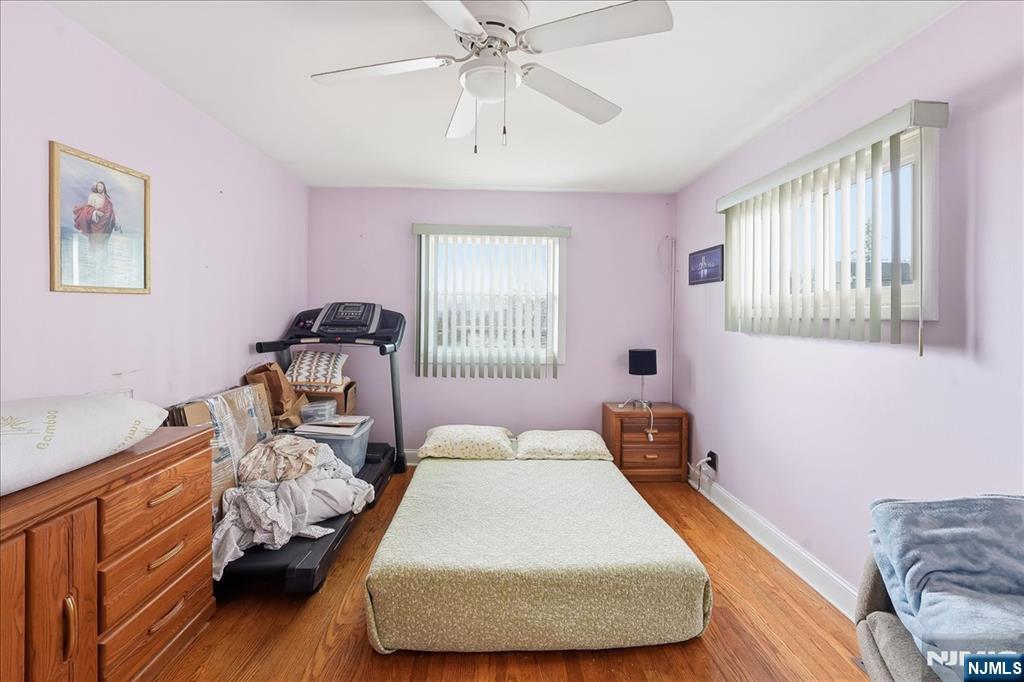 property viewer photo 12