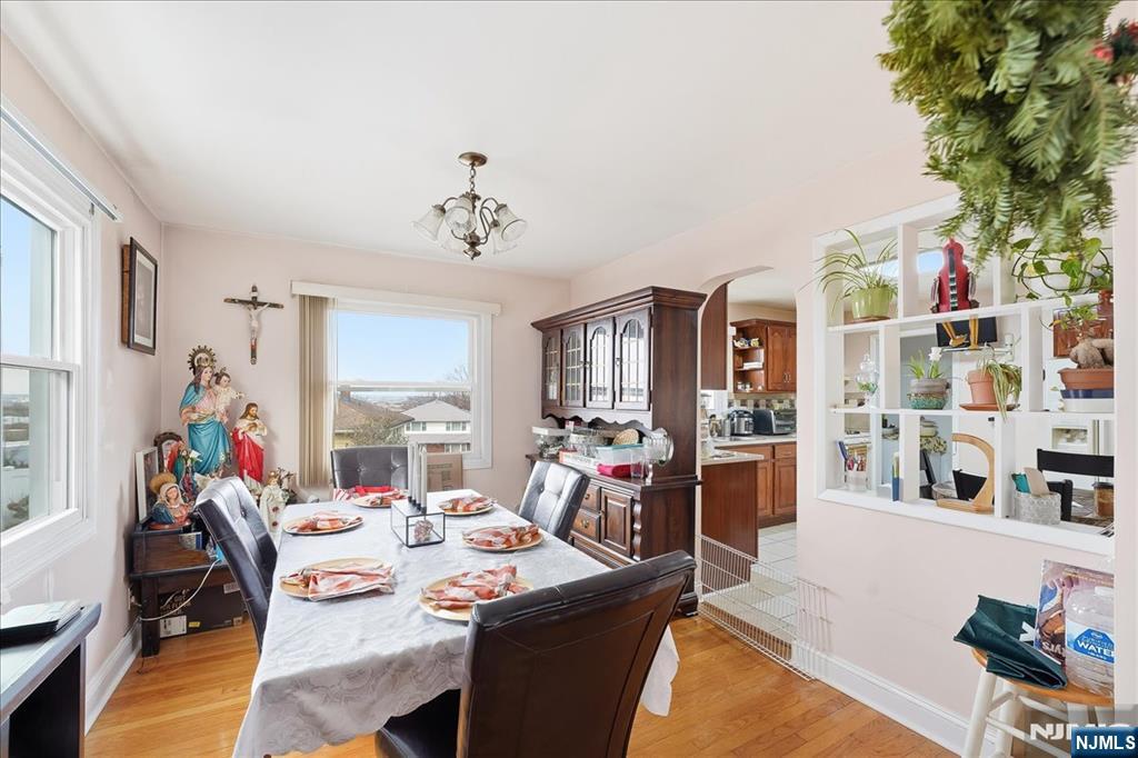property viewer photo 5