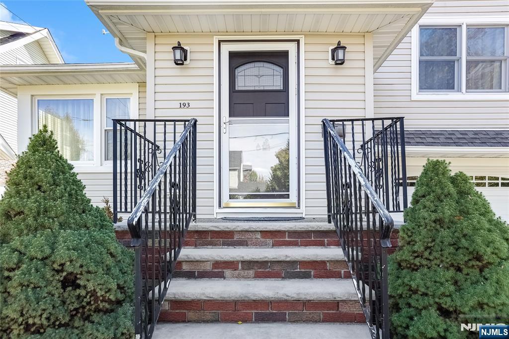 property viewer photo 1