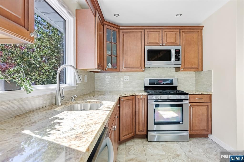 property viewer photo 14