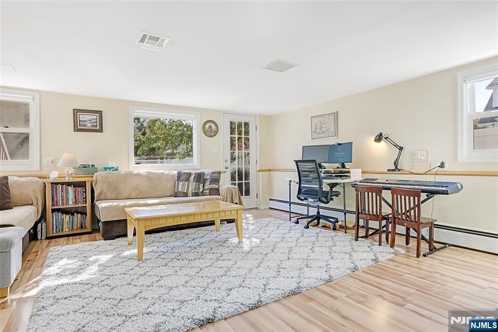 property viewer photo 20