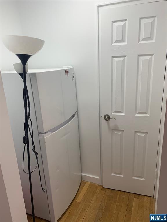 property viewer photo 3