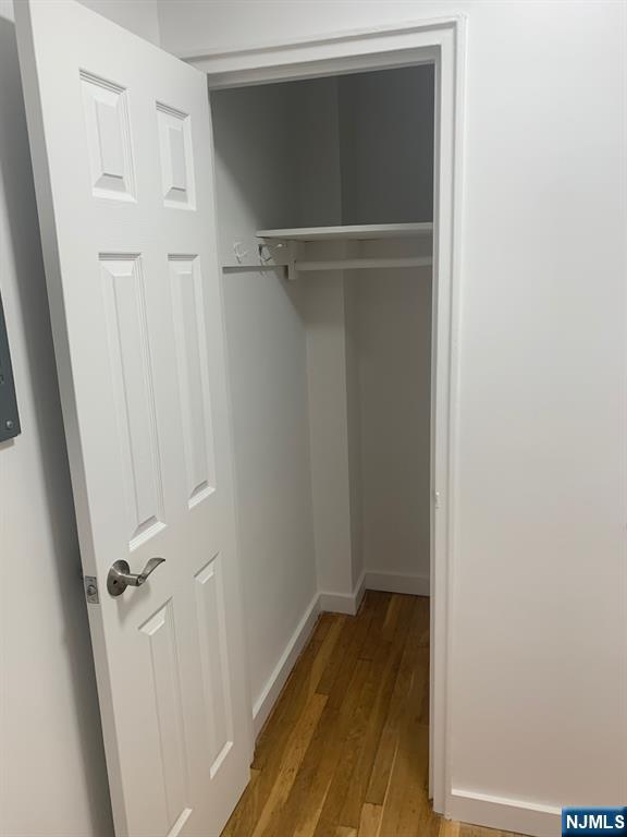 property viewer photo 6
