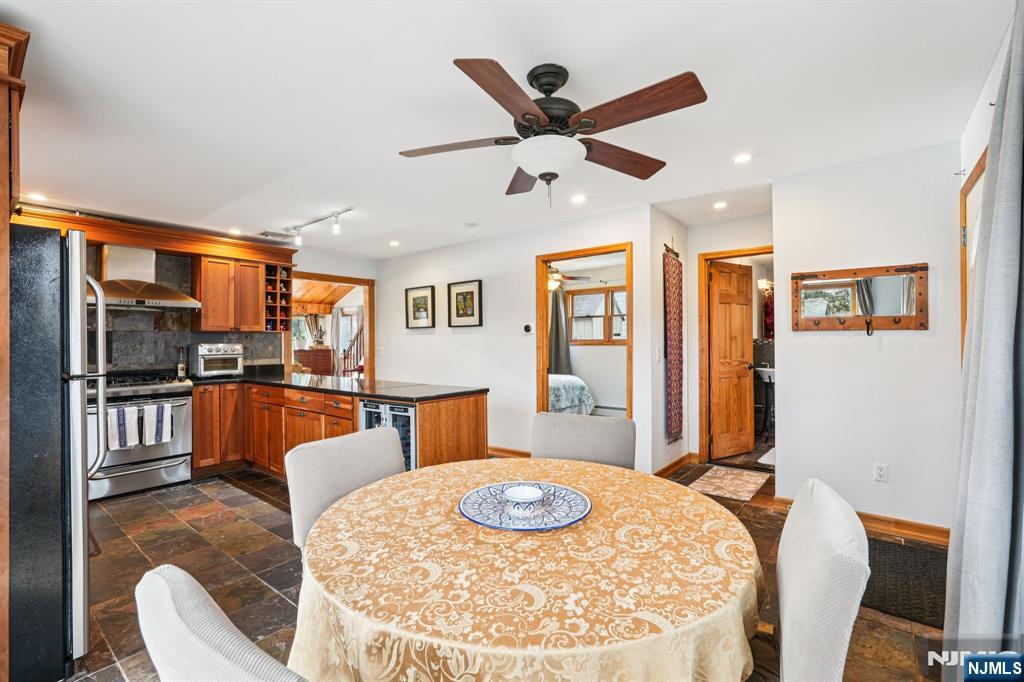property viewer photo 10