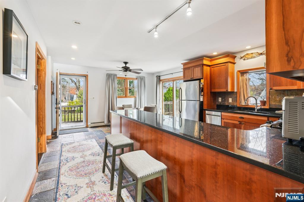 property viewer photo 15
