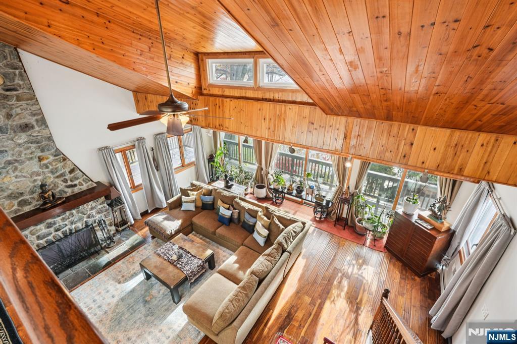 property viewer photo 17