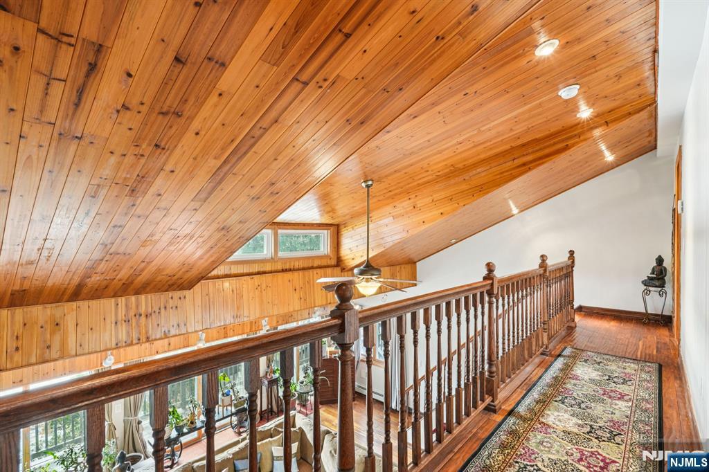 property viewer photo 19