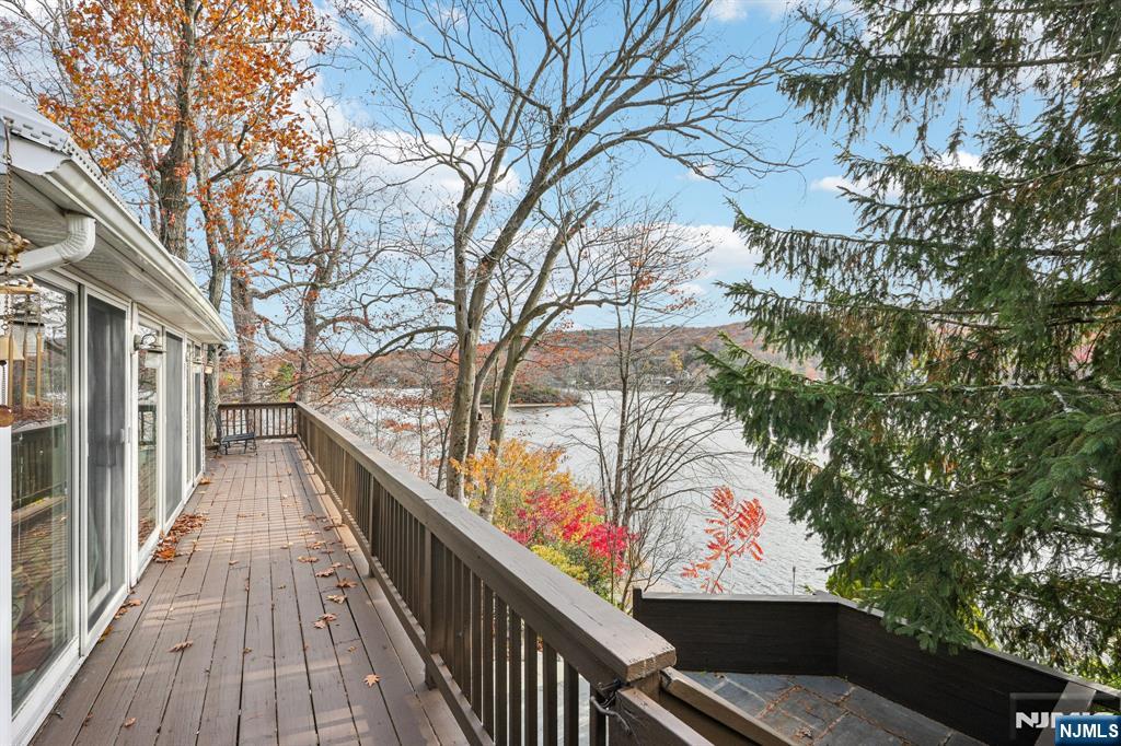 property viewer photo 38