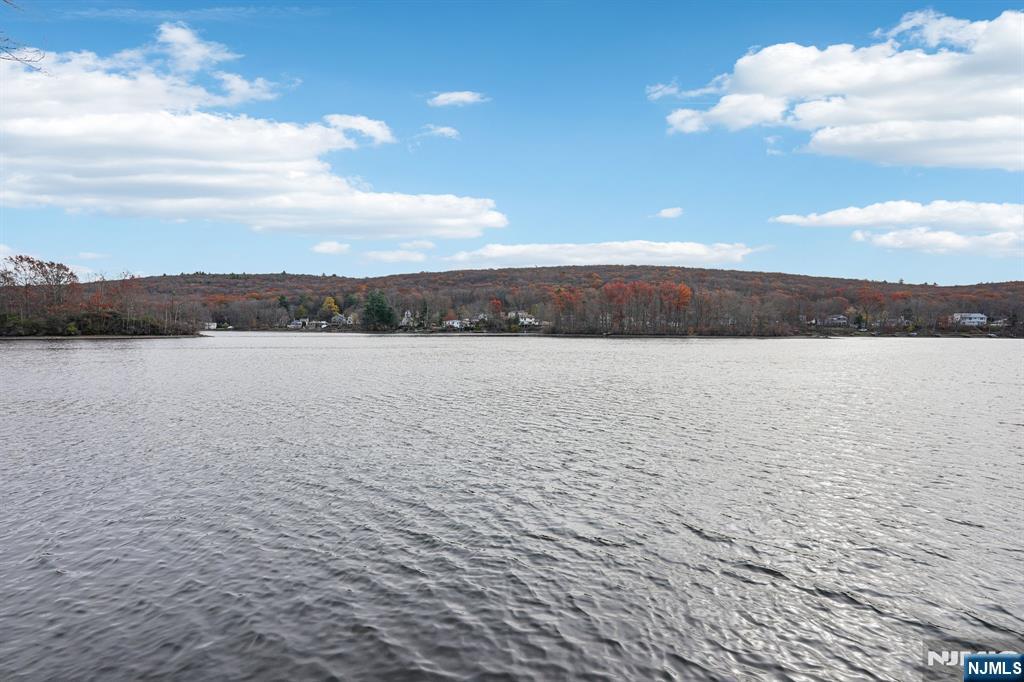 property viewer photo 44