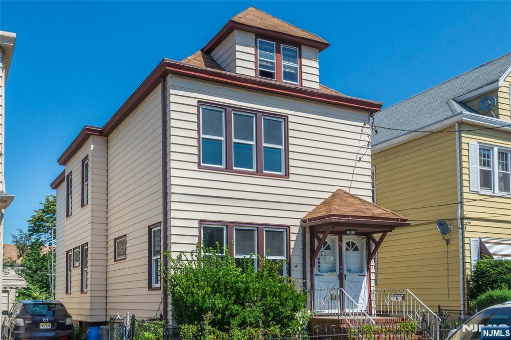 main property photo 0