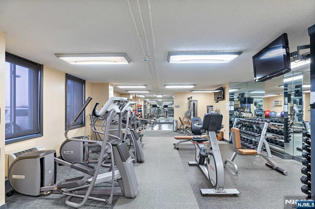 property viewer photo 16