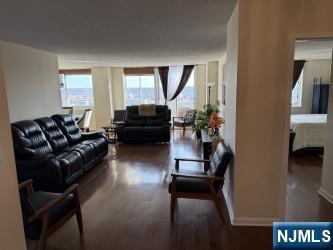 property viewer photo 9