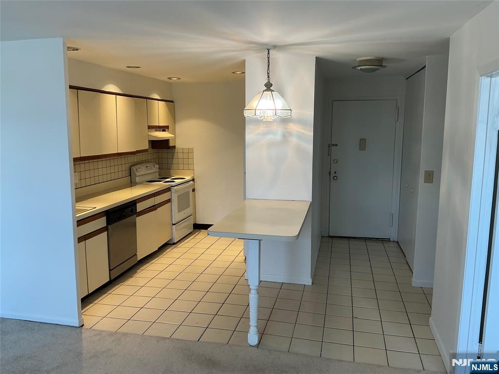 property viewer photo 11