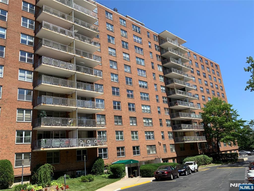 property viewer photo 2