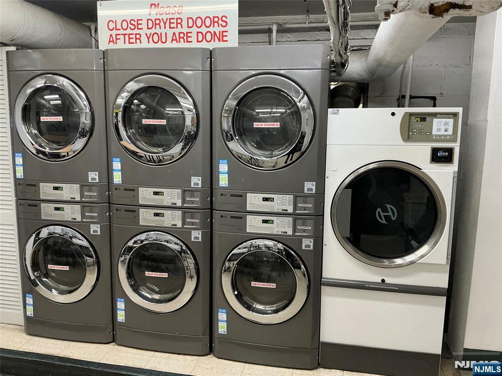 property viewer photo 24
