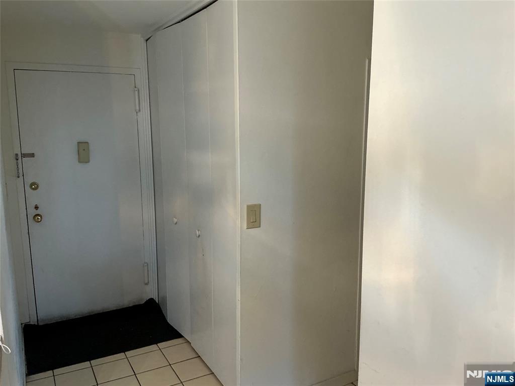 property viewer photo 5