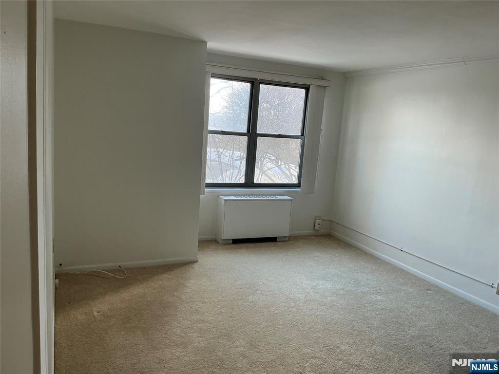 property viewer photo 8