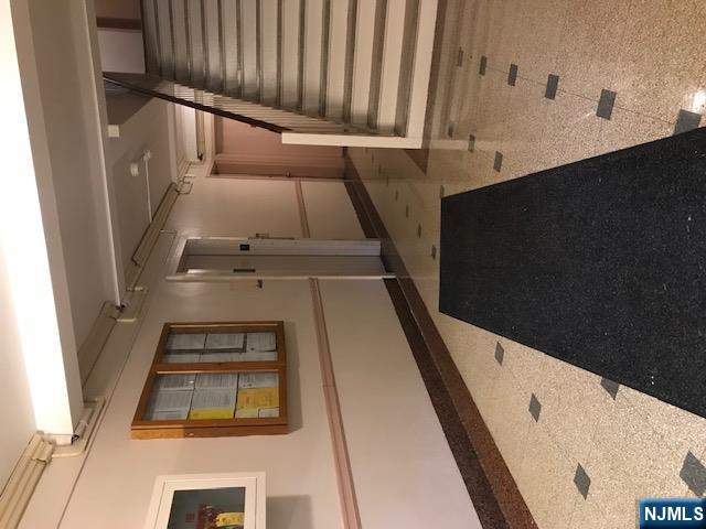 property viewer photo 12