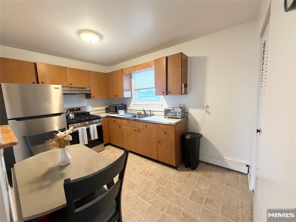 property viewer photo 5