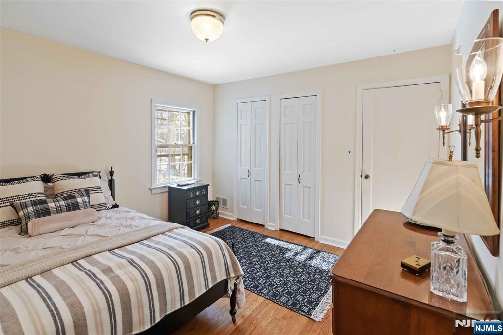 property viewer photo 14