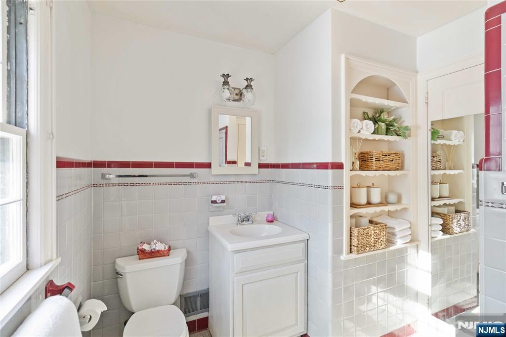 property viewer photo 15