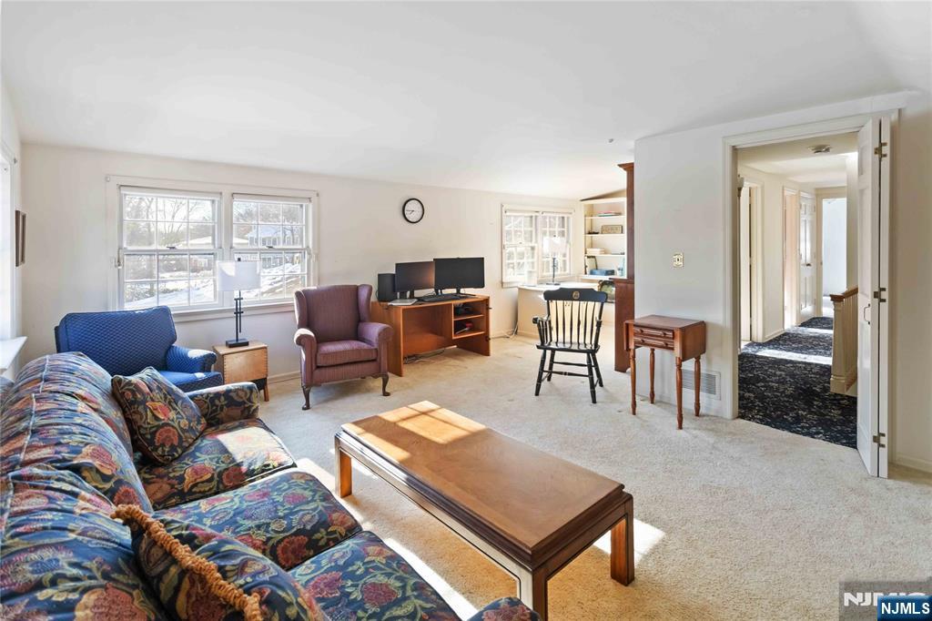 property viewer photo 17