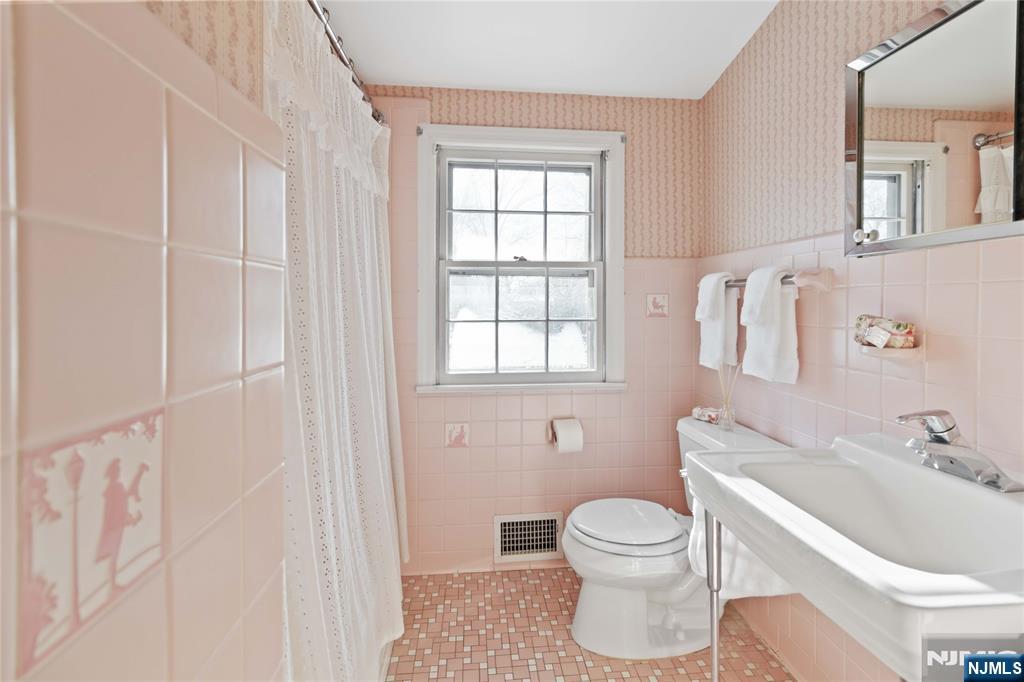 property viewer photo 19