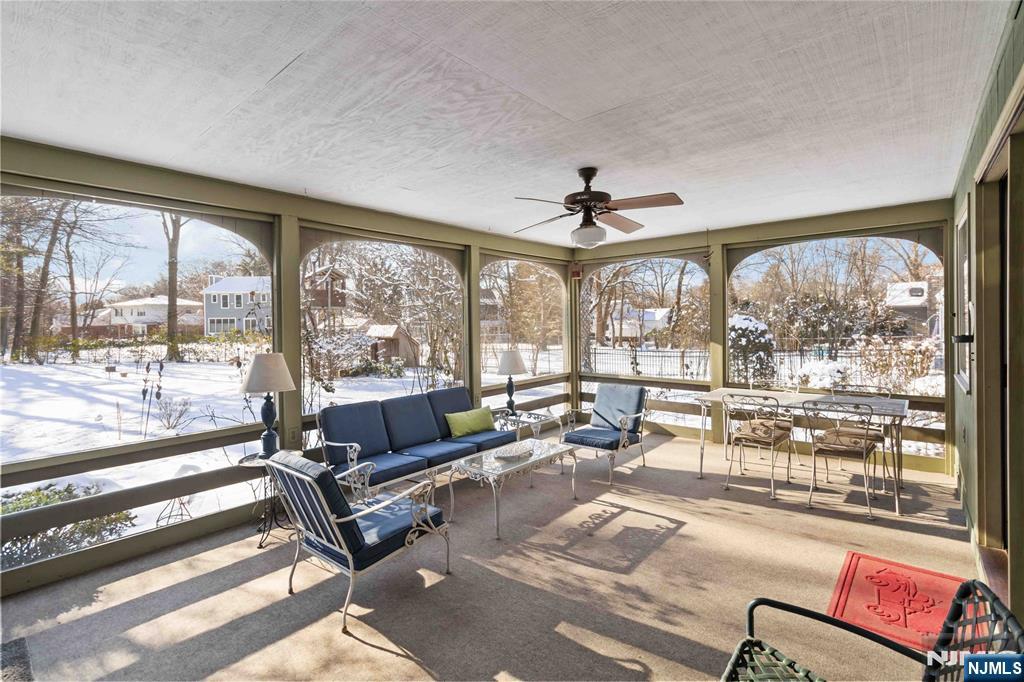 property viewer photo 22