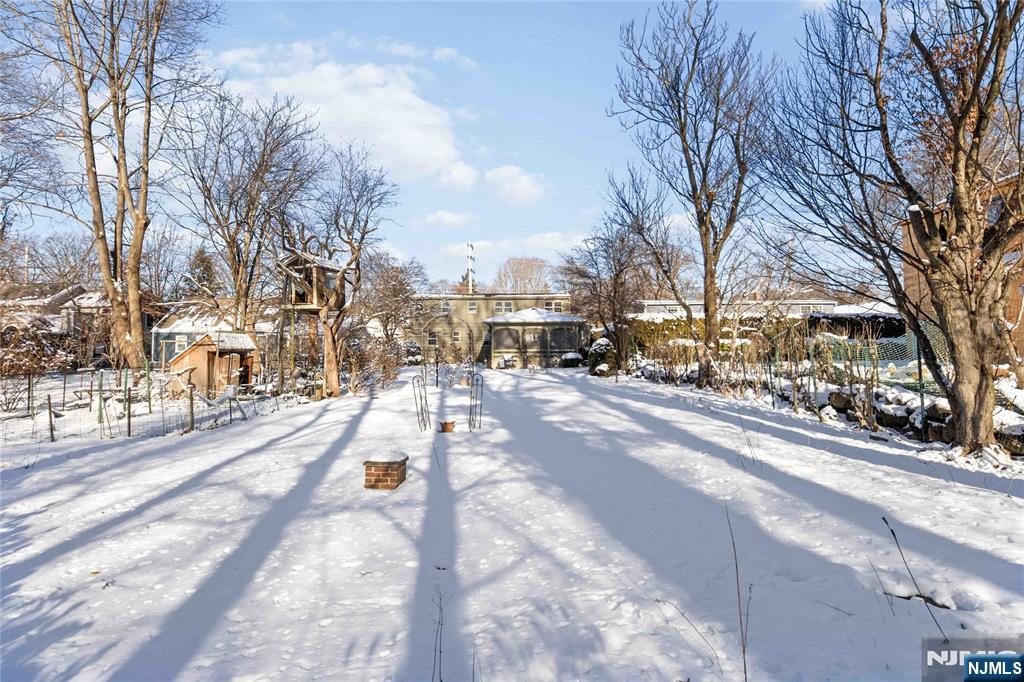 property viewer photo 24