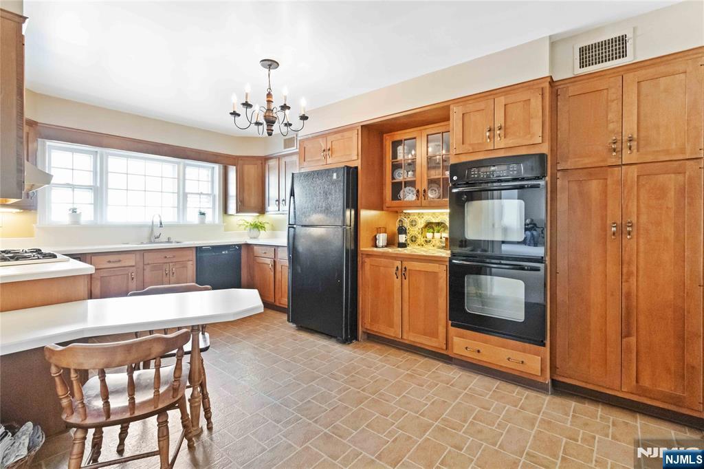 property viewer photo 7