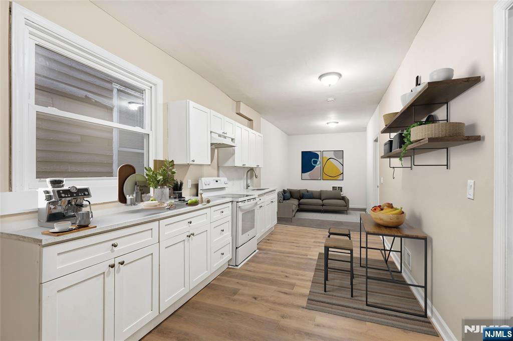 property viewer photo 3