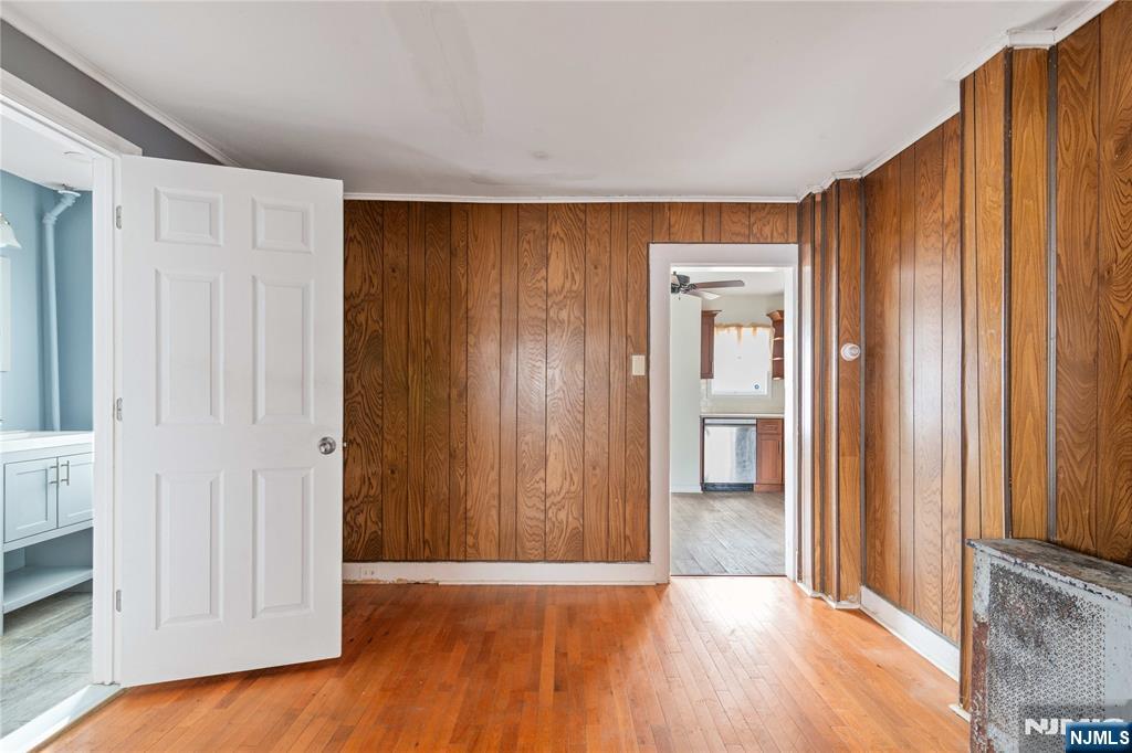 property viewer photo 7