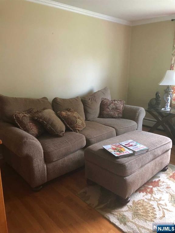 property viewer photo 2