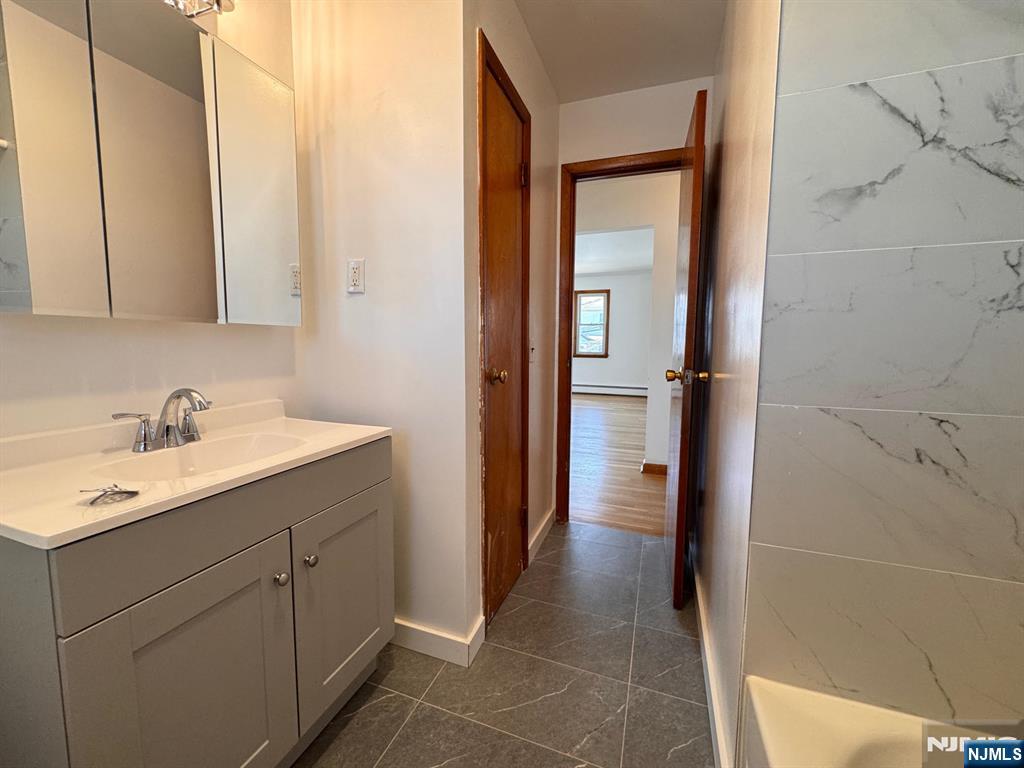 property viewer photo 11