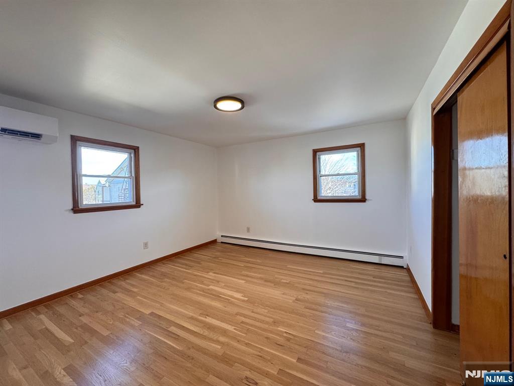 property viewer photo 12