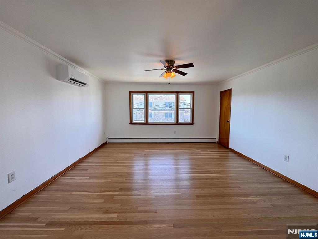 property viewer photo 2