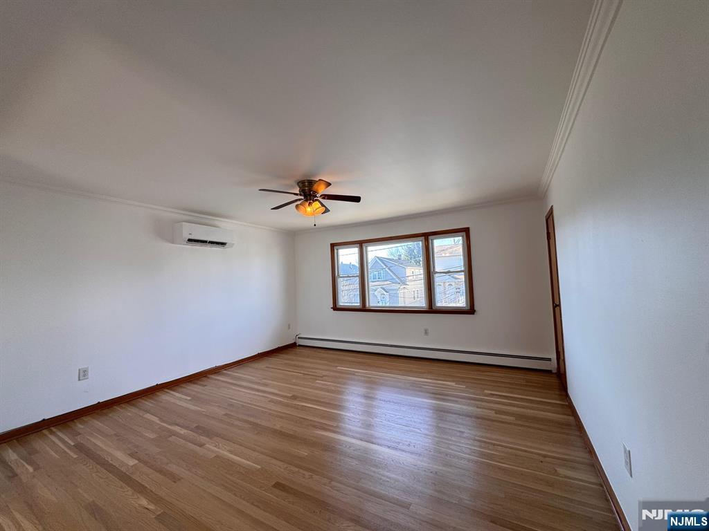 property viewer photo 7