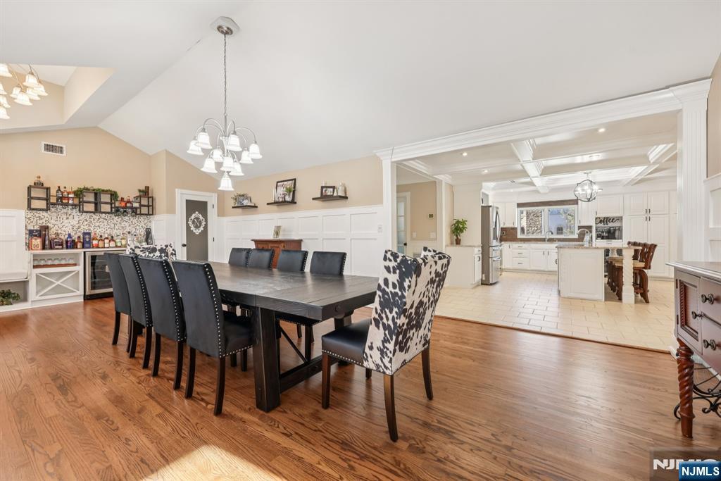 property viewer photo 10