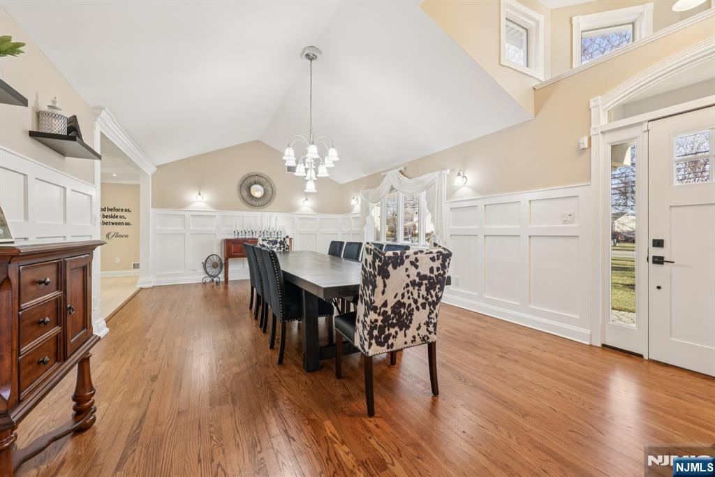 property viewer photo 11