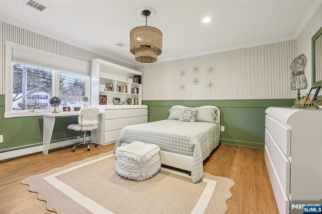 property viewer photo 18