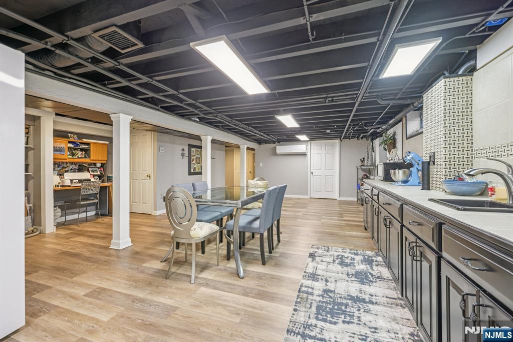 property viewer photo 26