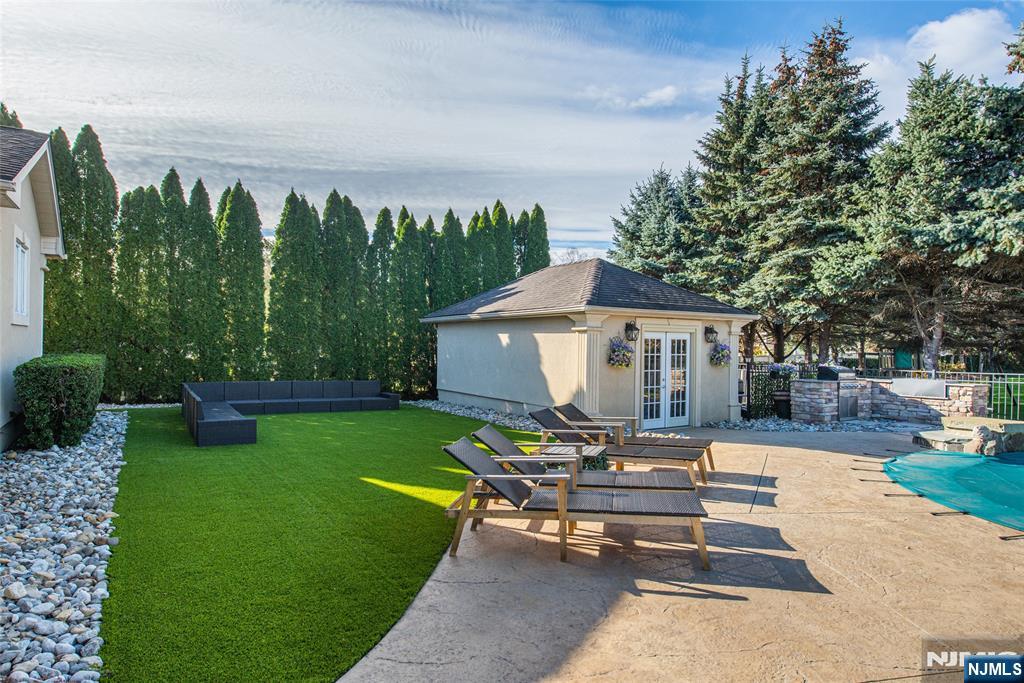 property viewer photo 38